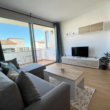 2-Bedroom Brand New Apartment Steps From The Beach Лянса Екстер'єр фото